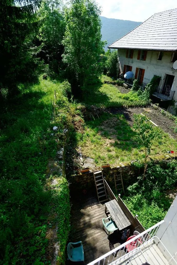 Refuge Du Vieux Bourg Le Chatelard (Chambery)